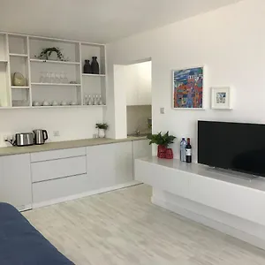 Sea View Апартаменты Ларнака